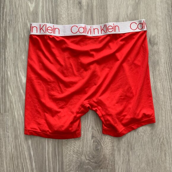 Calvin Klein Compression Short - Picture 2 of 7